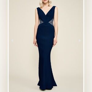 Felon Open Back Pintuck Gown